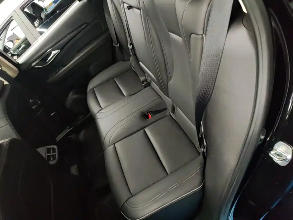 Photo 17 - Buick Envision Plus