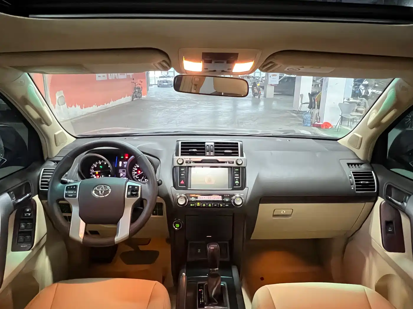 Toyota Prado 2014 4.0L Automatic TX-L NAVI фото 18