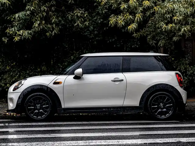MINI 2016 1.2T ONE Pioneer — фото 2