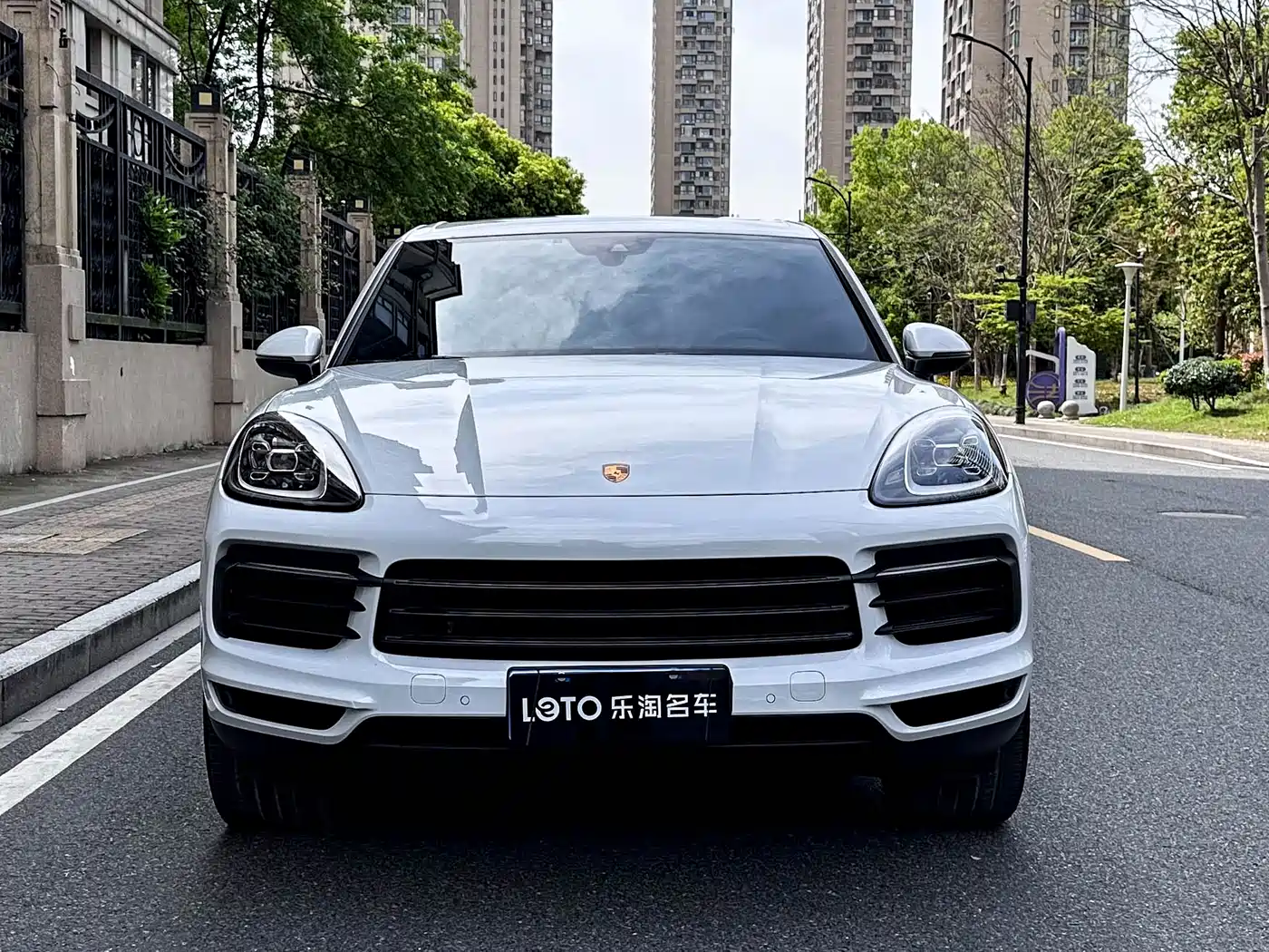 PORSCHE CAYENNE