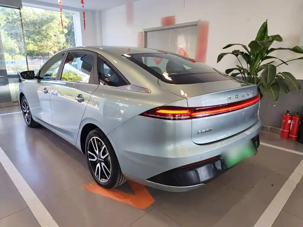 Photo 5 - Roewe D6