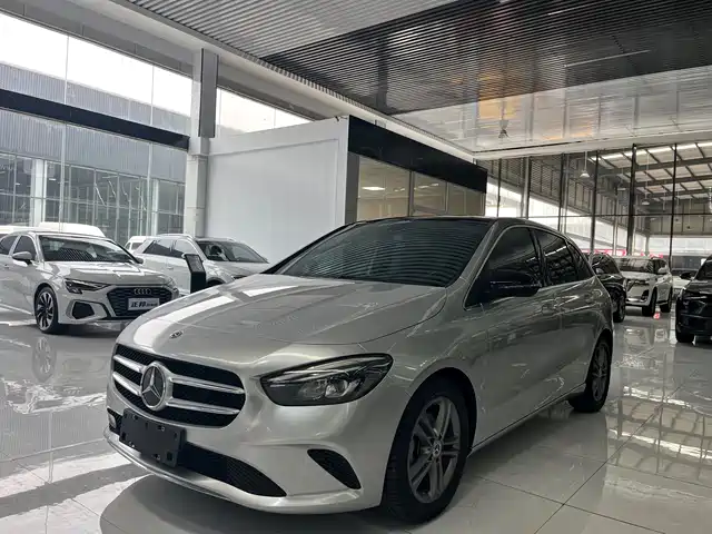  Mercedes-Benz Mercedes-Benz B-Class 2020 B 200 Sport Edition