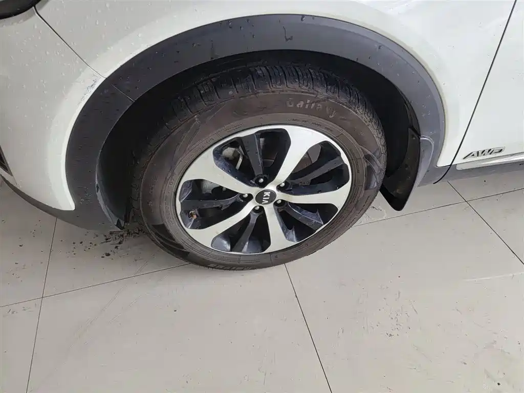 Kia Sorento 2015 Sorento L 2.4L Gasoline 4WD Elite 5-seater China IV фото 25
