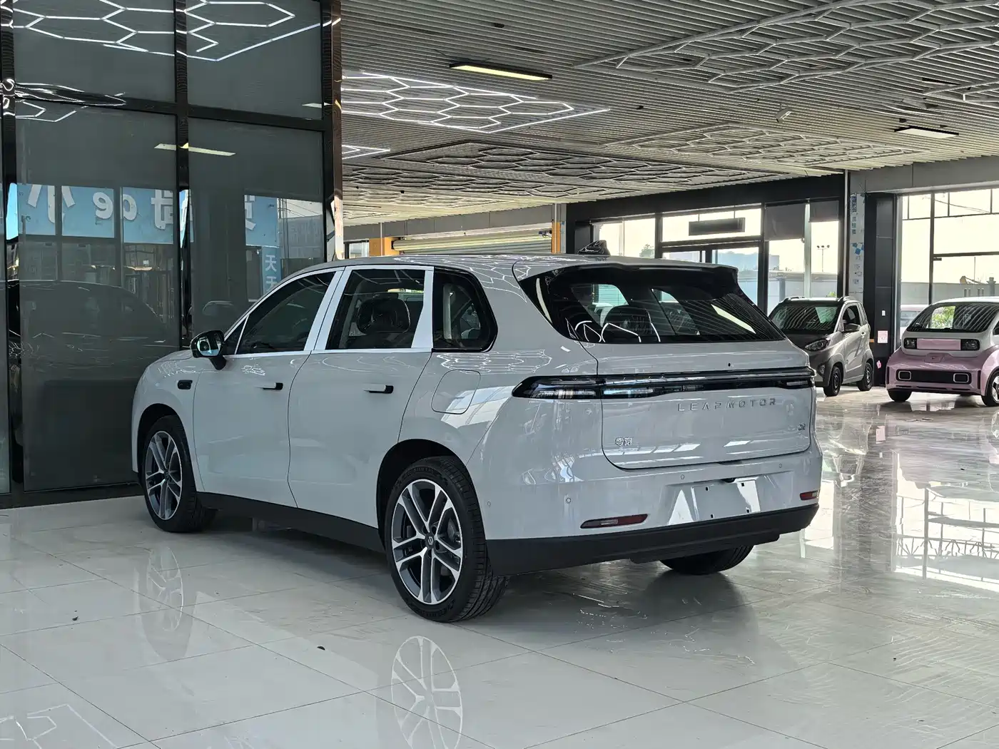 Фото 7 - Leapmotor C10