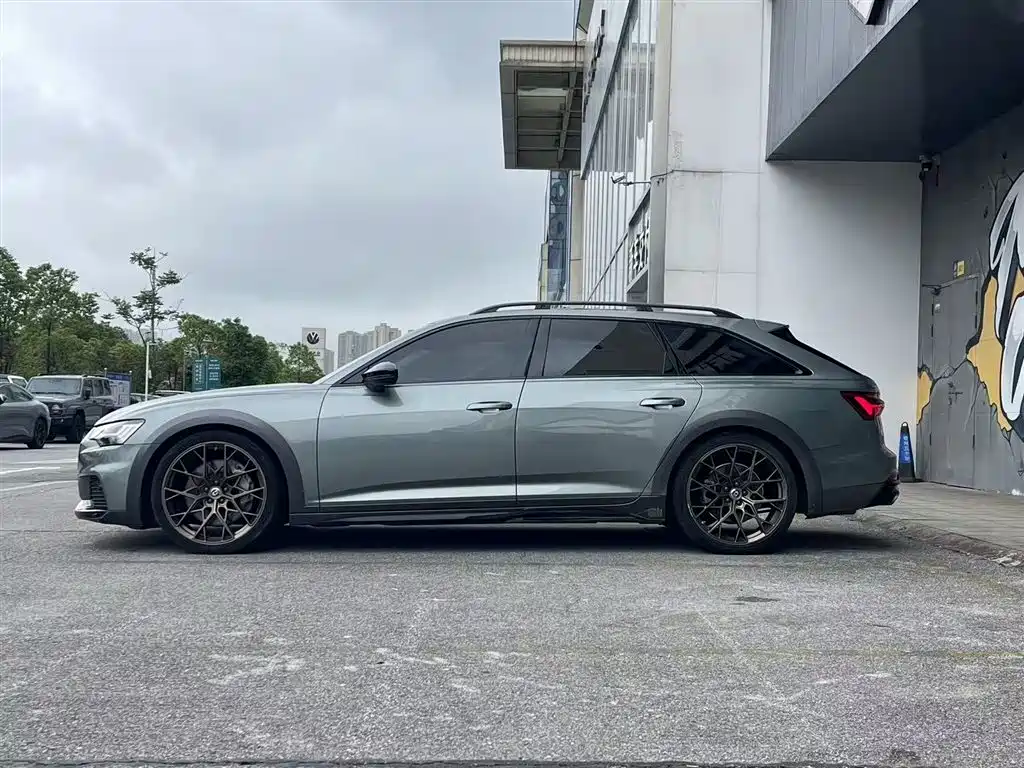 Audi A6 (Import) 2021 allroad quattro Explorer 55 TFSI Premium Off-road фото 3