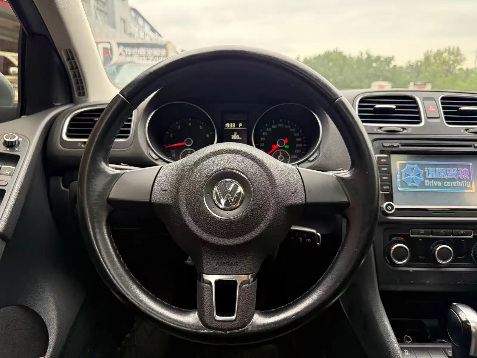 Фото 5 - Volkswagen Golf