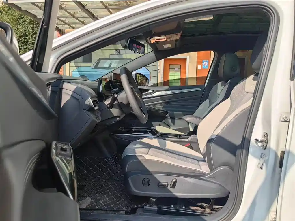 VOLKSWAGEN ID.4 CROZZ