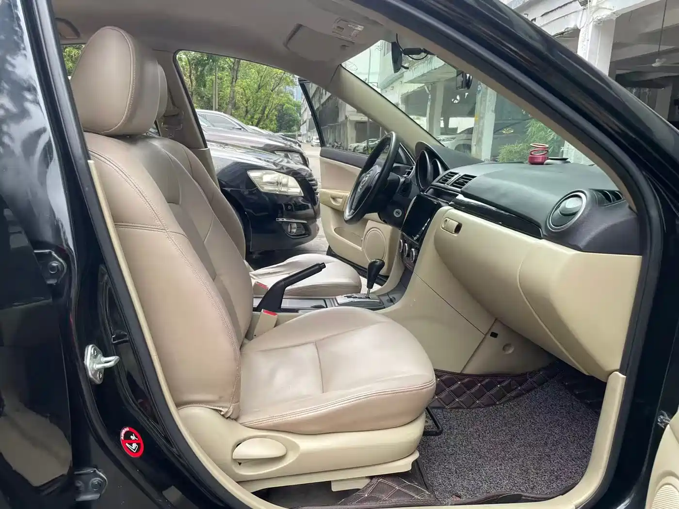 Фото 9 - Mazda 3