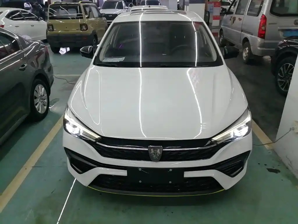 Фото 3 - Roewe i5