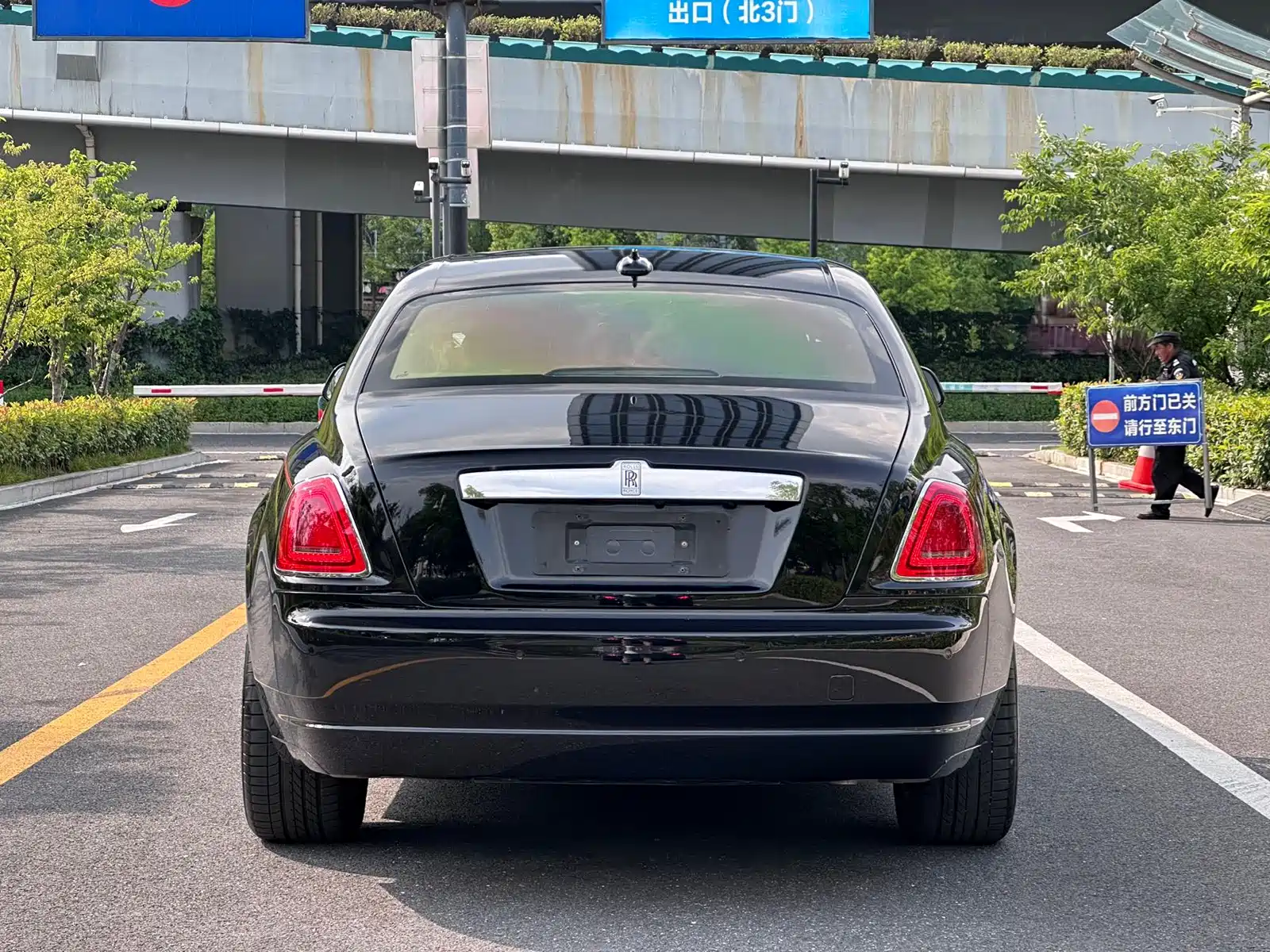 Фото 10 - Rolls-Royce Ghost