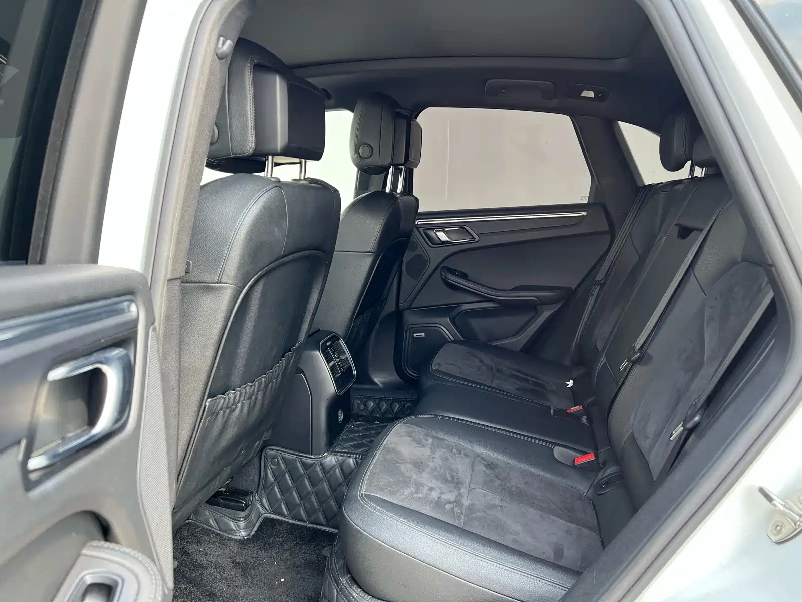 Фото 7 - Porsche Macan