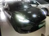 Фото 4 - Tesla Model 3