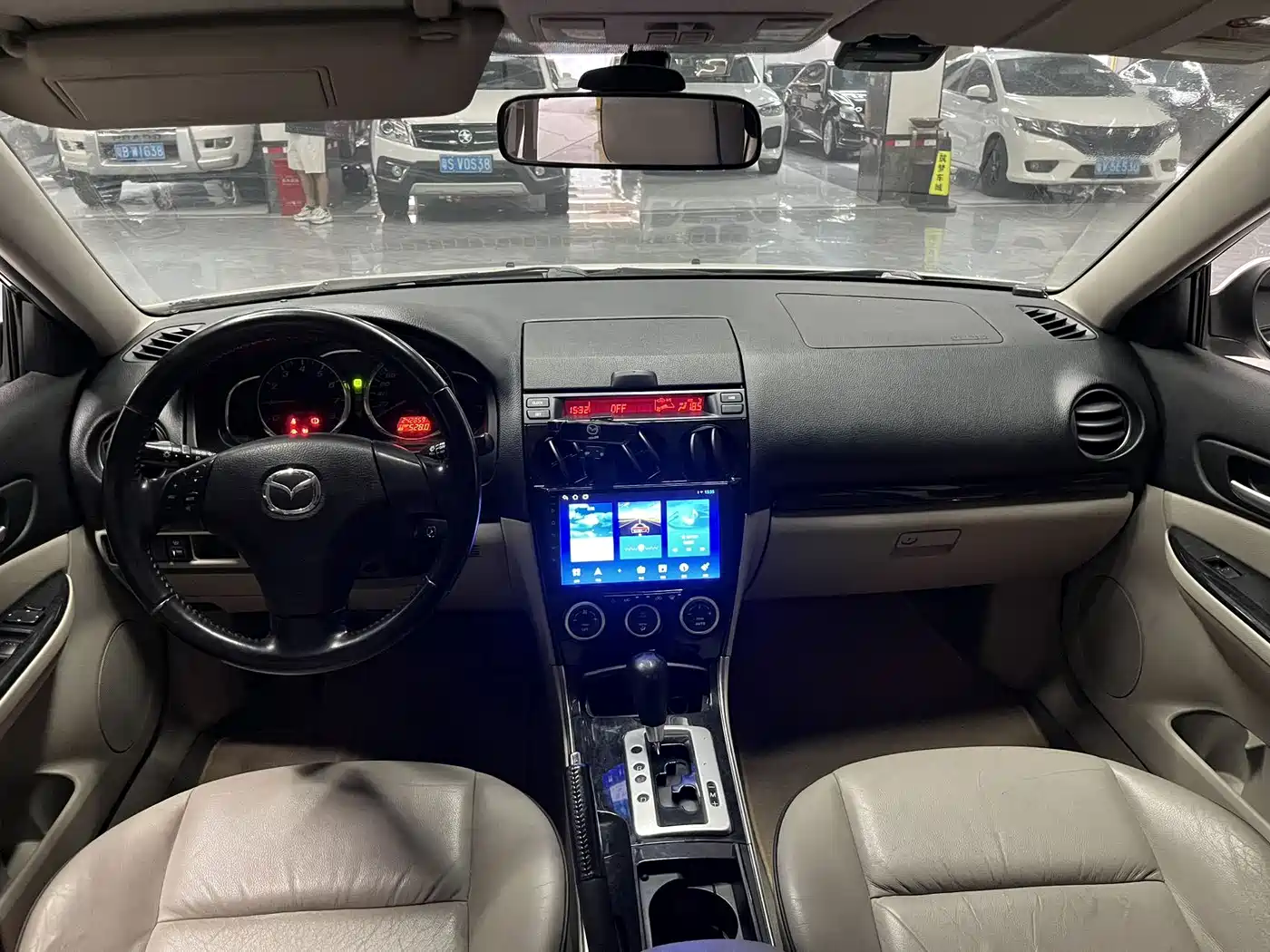Photo 6 - Mazda 6