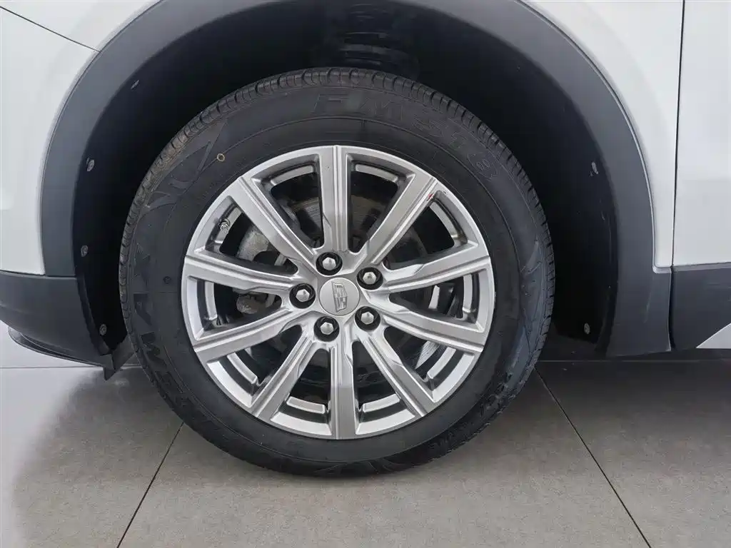 Cadillac XT4 2018 Model 28T 2WD Luxury фото 17