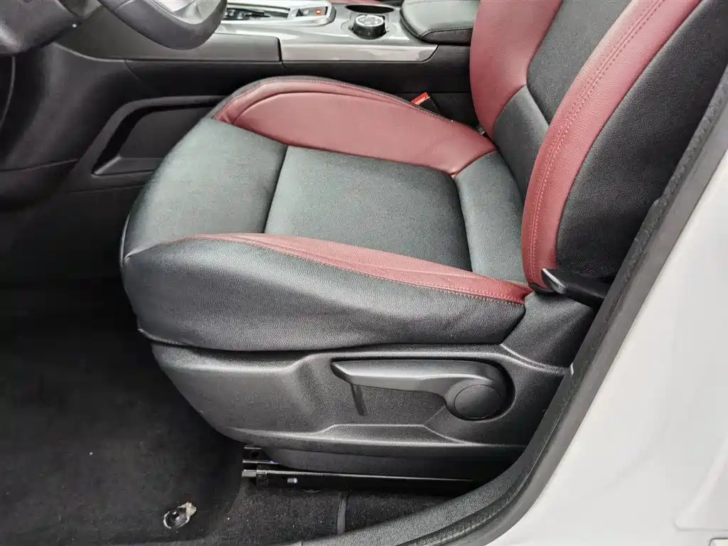 Peugeot 3008 2016 1.6THP Automatic Classic Edition фото 20