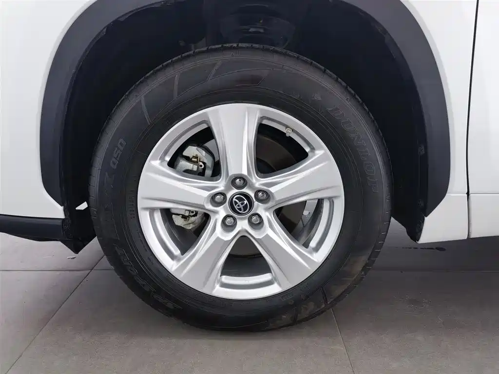 Toyota Highlander 2024 2.5L Smart Hybrid 4WD Elite 7-seater фото 17