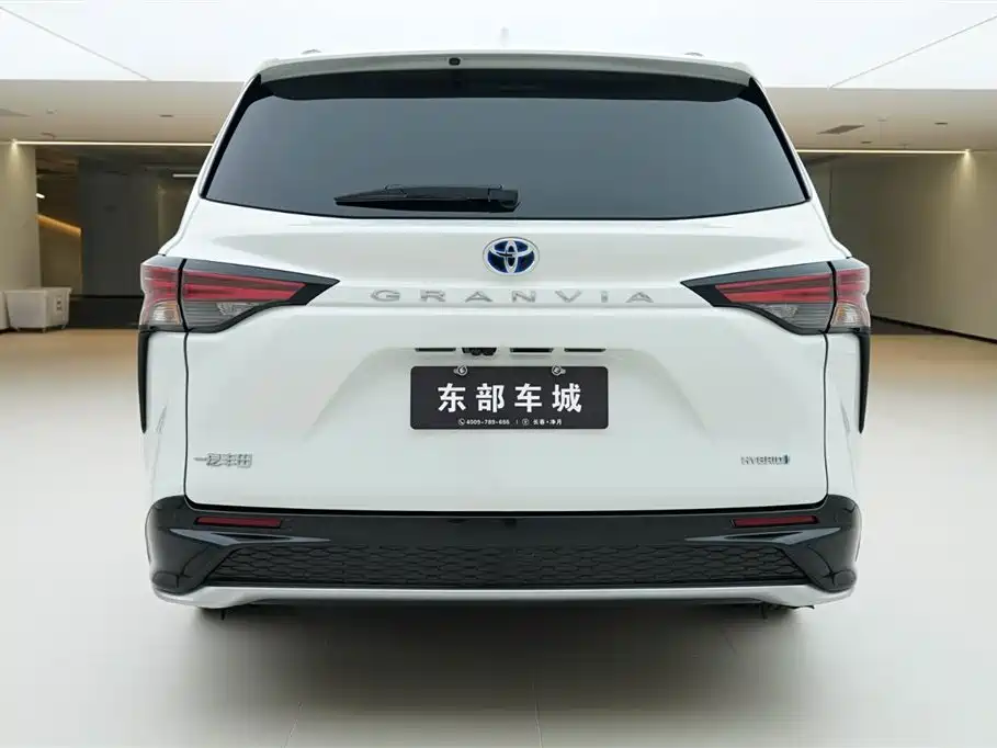 TOYOTA GREVIA