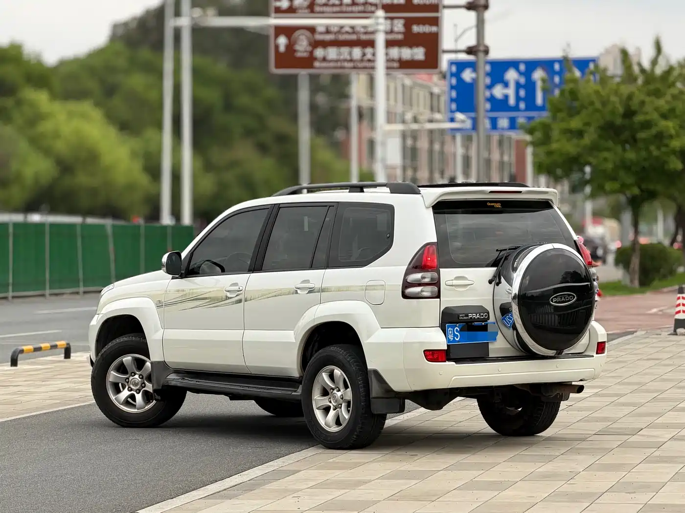 Toyota Prado (Import) 2004 GX 2.7 Automatic фото 2