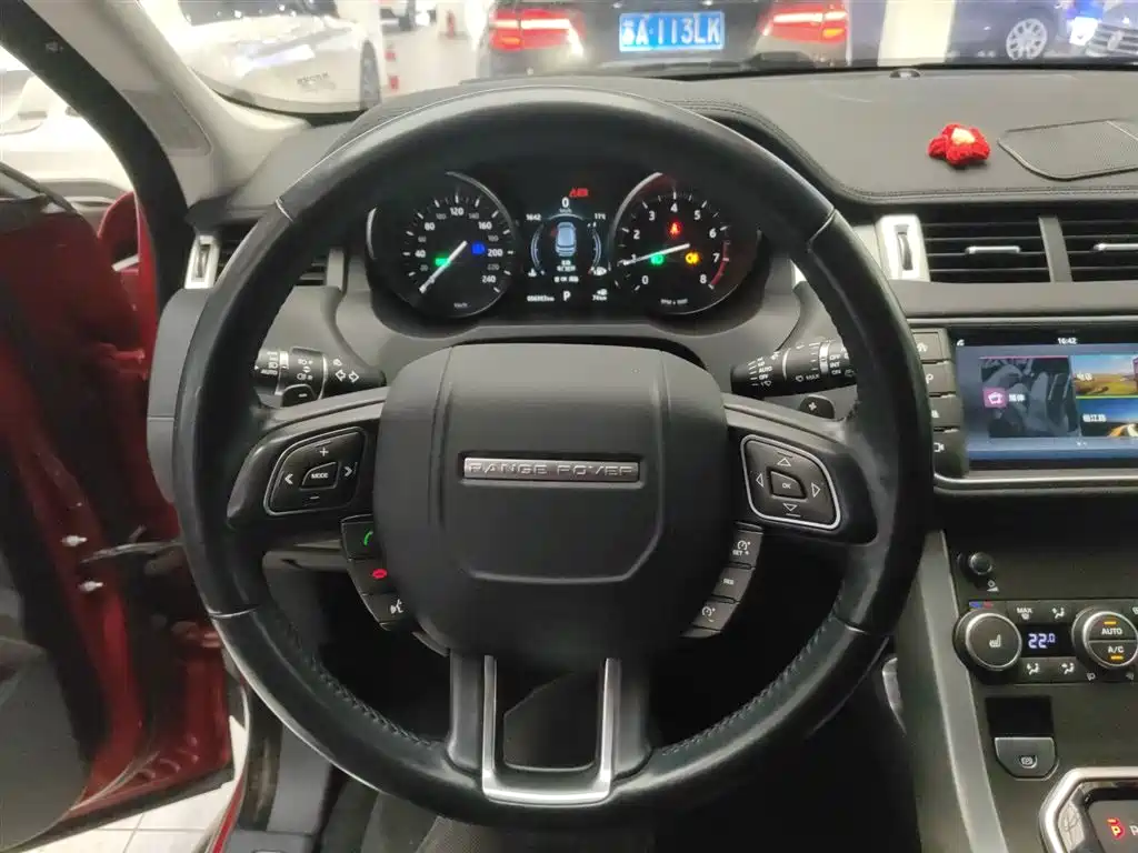 Land Rover Range Rover Evoque 2017 2.0T British Style Edition фото 11