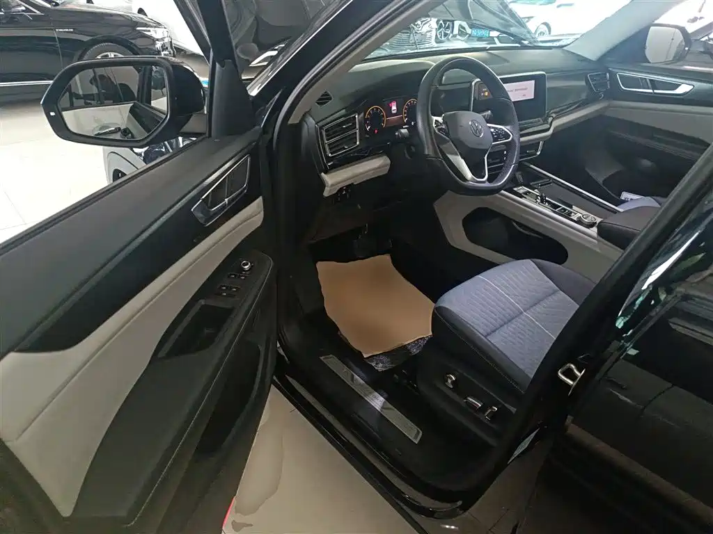 Volkswagen Teramont 2022 380TSI 4MOTION Luxury фото 16