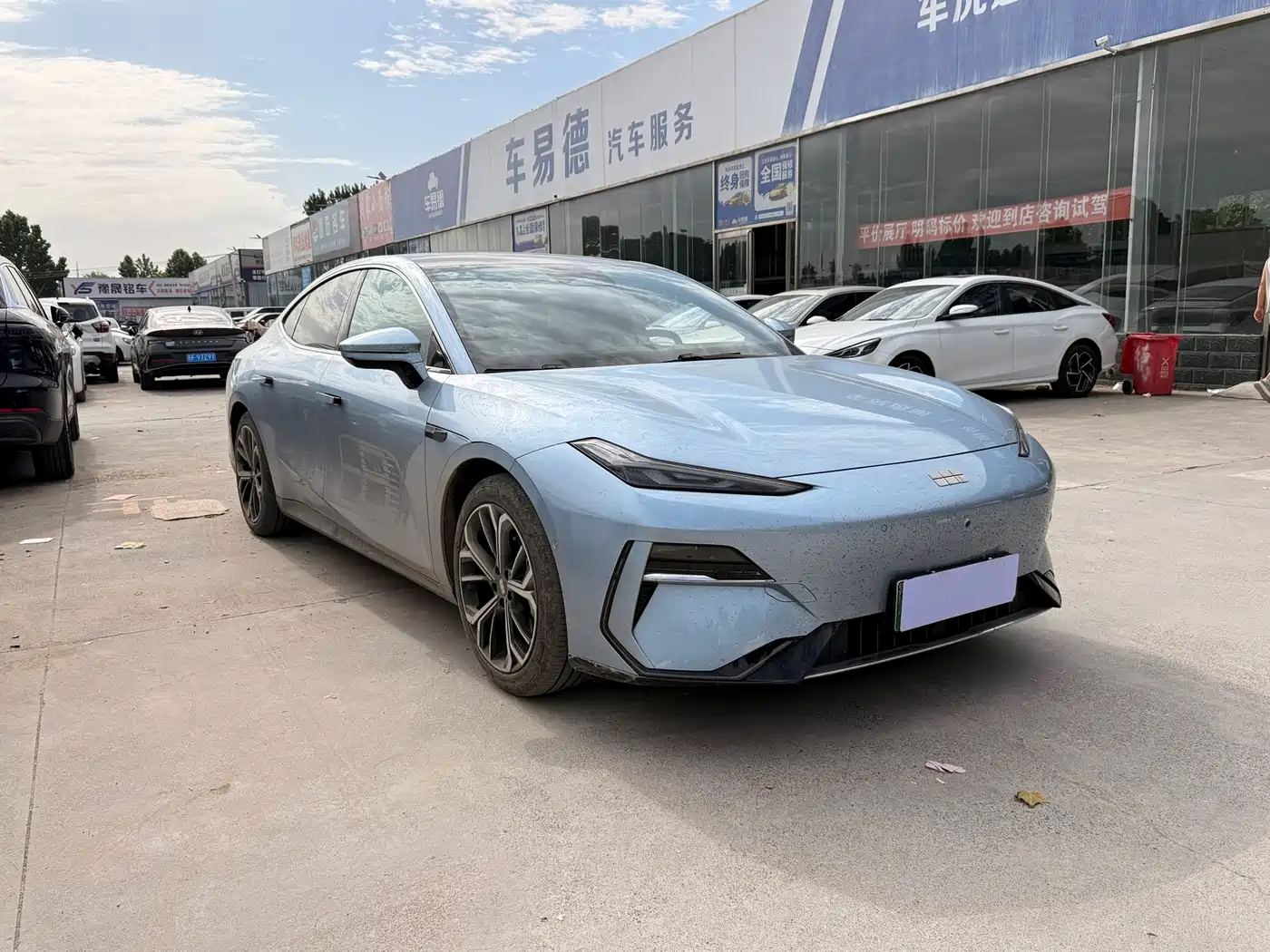 Geely Galaxy Galaxy E8 2025 700km Long Voyage Smart Drive Edition фото 3