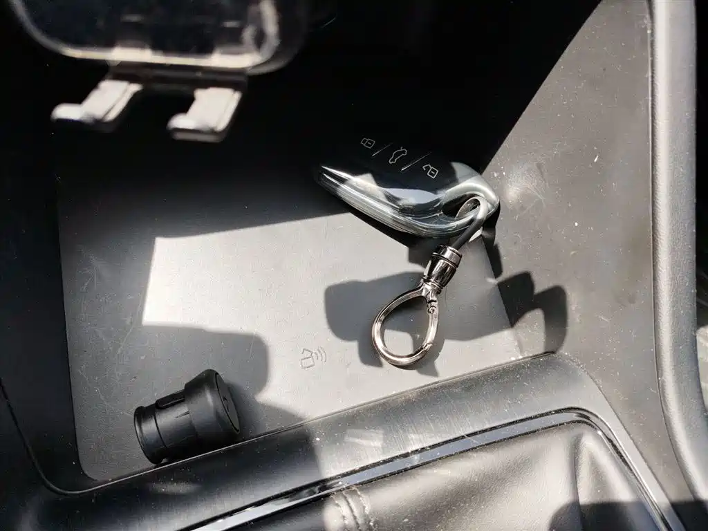 ROEWE I5