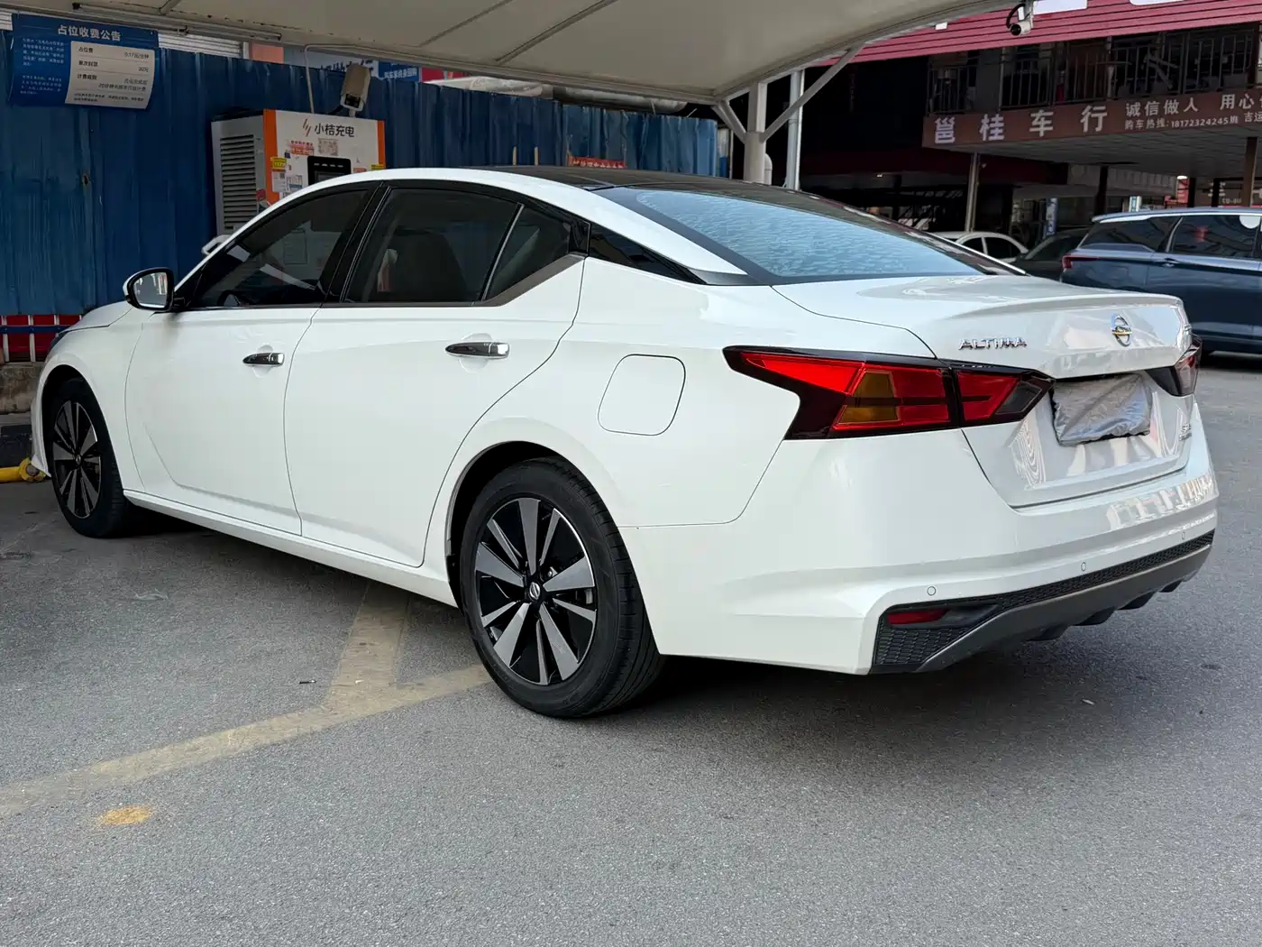 Фото 9 - Nissan Teana
