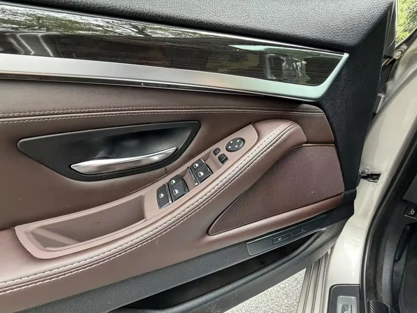 BMW 5 Series 2014 525Li Luxury Design Package фото 8
