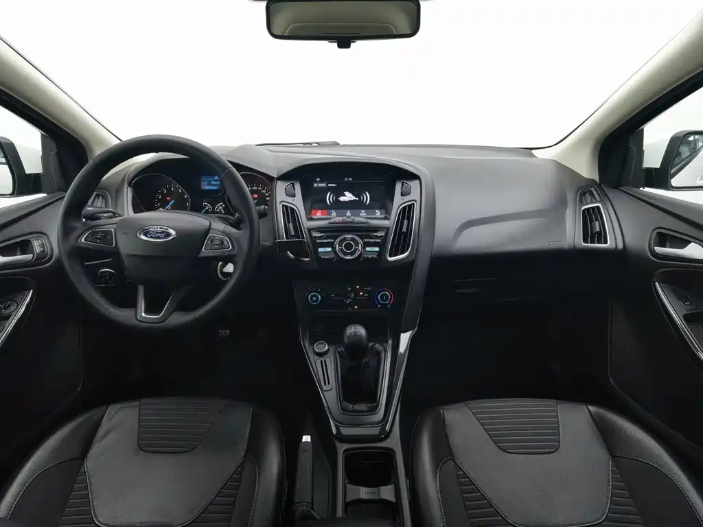 Фото 5 - Ford Focus