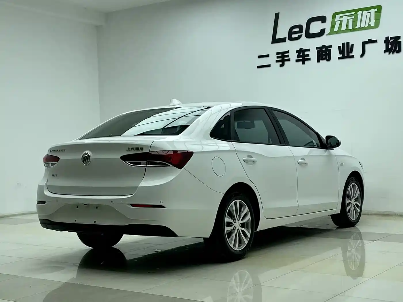 Buick Excelle 2019 18T Auto Connected Elite China VI фото 6