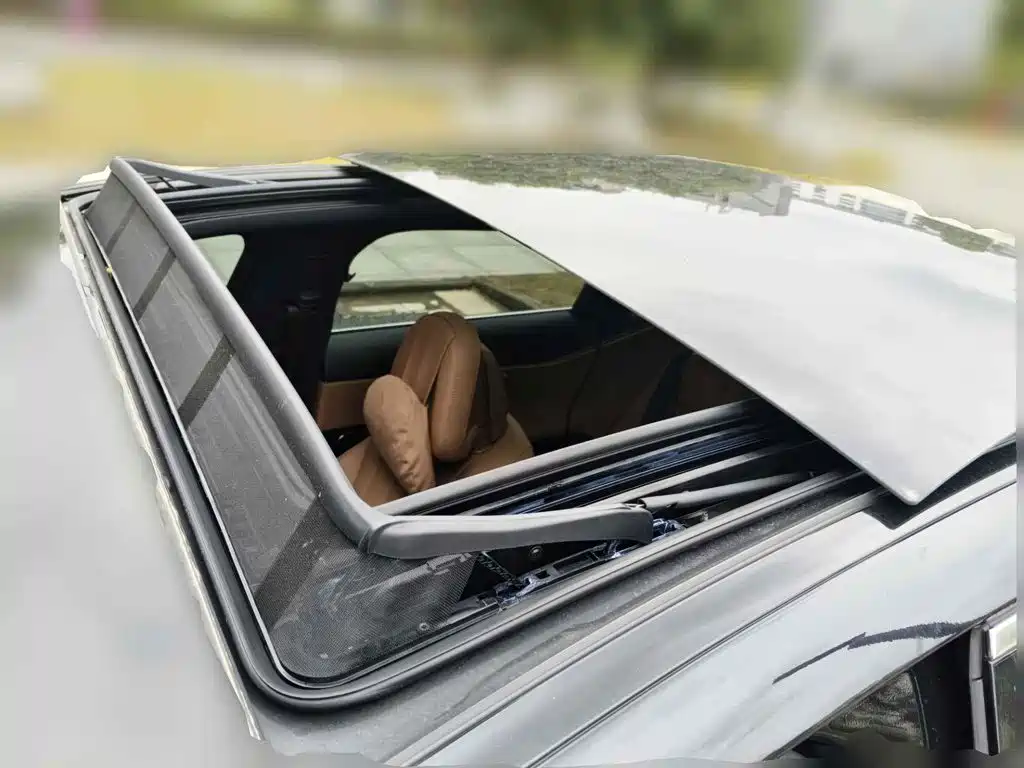 Фото 6 - Mercedes-Benz E-Class