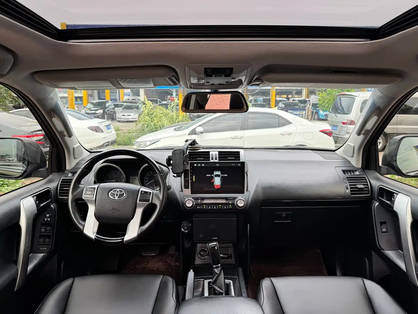 Toyota Prado (Import) 2014 2.7L Automatic Luxury фото 12