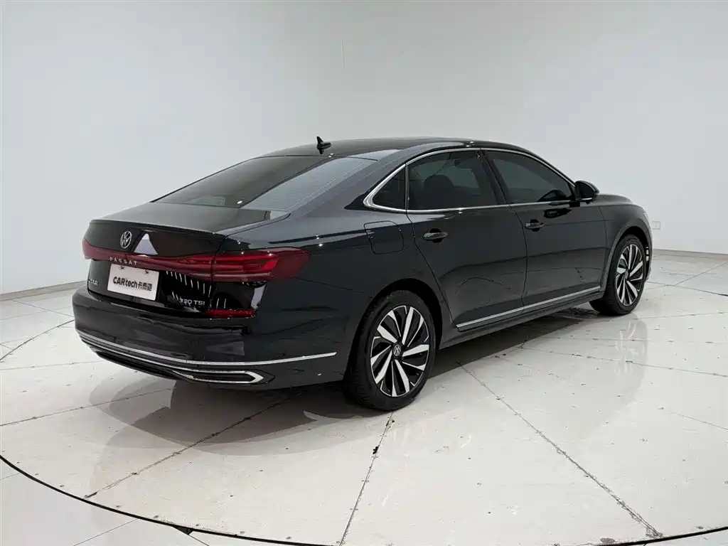 Volkswagen Passat 2023 Facelift 330TSI Elite Edition фото 8