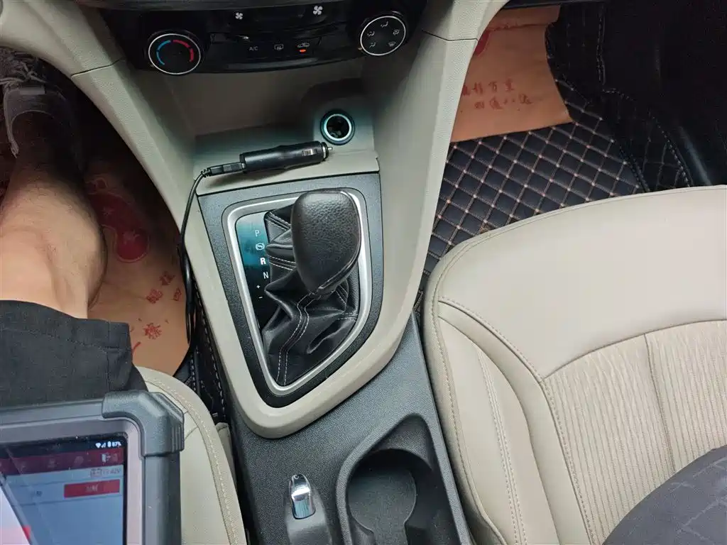 Buick Excelle 2016 15N Automatic Elite фото 14