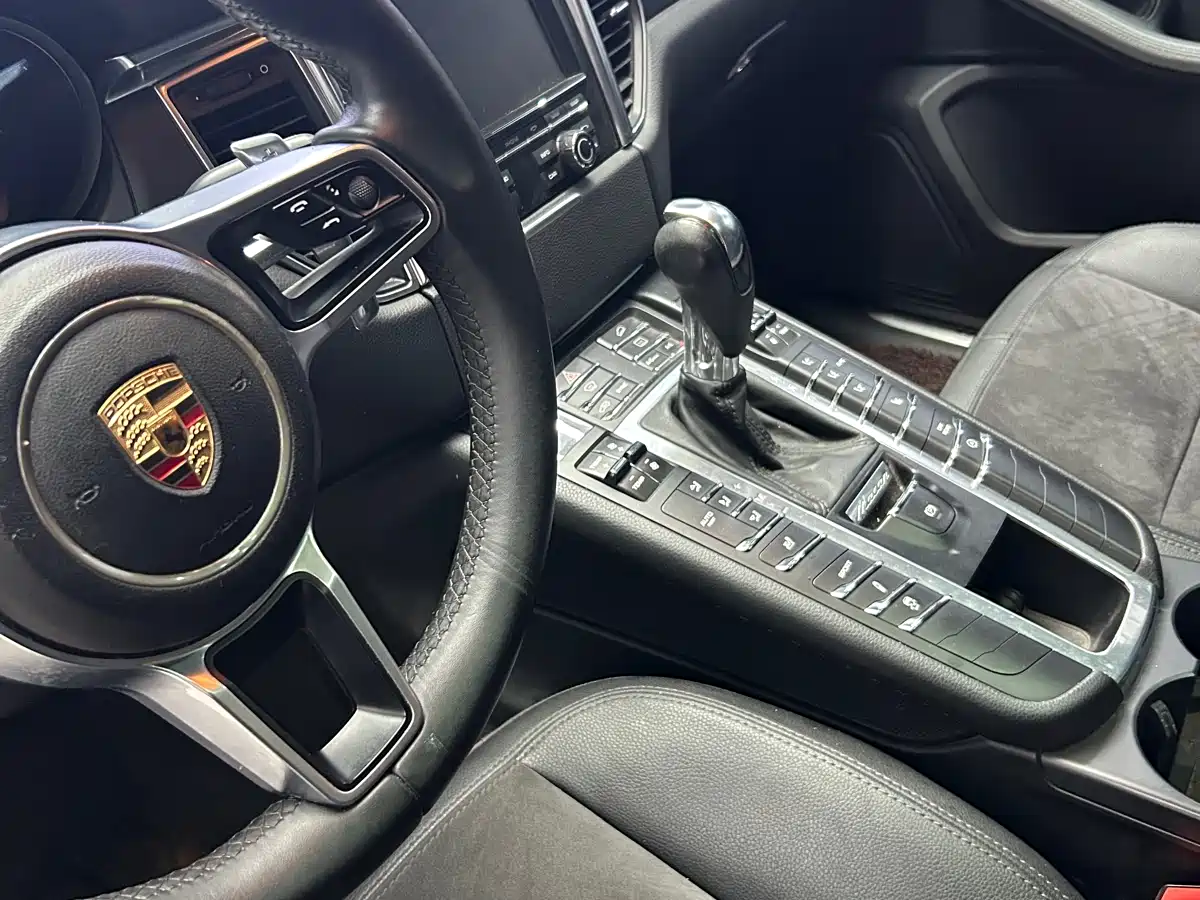 Porsche Macan 2014 Macan 2.0T фото 8