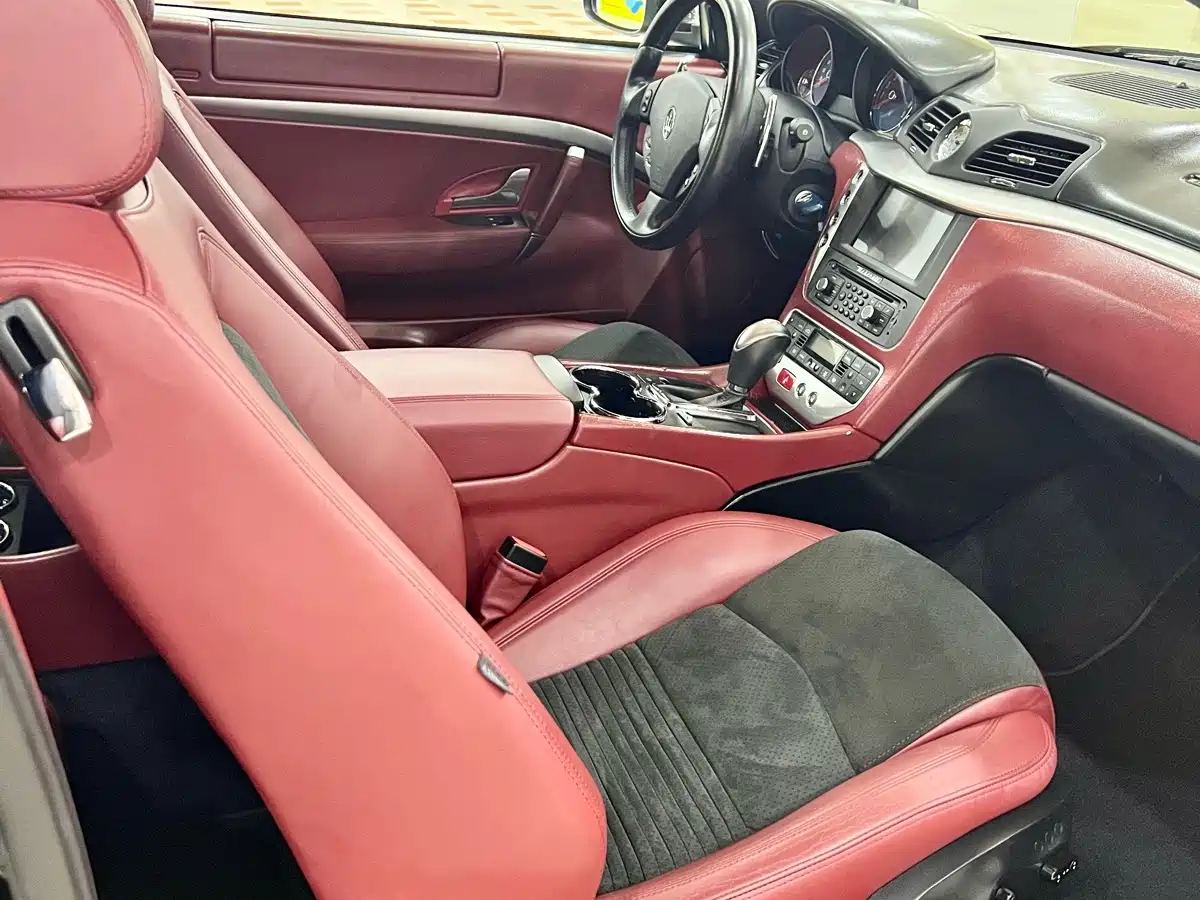 Maserati GranTurismo 2011 2009 4.7L Sport Automatic