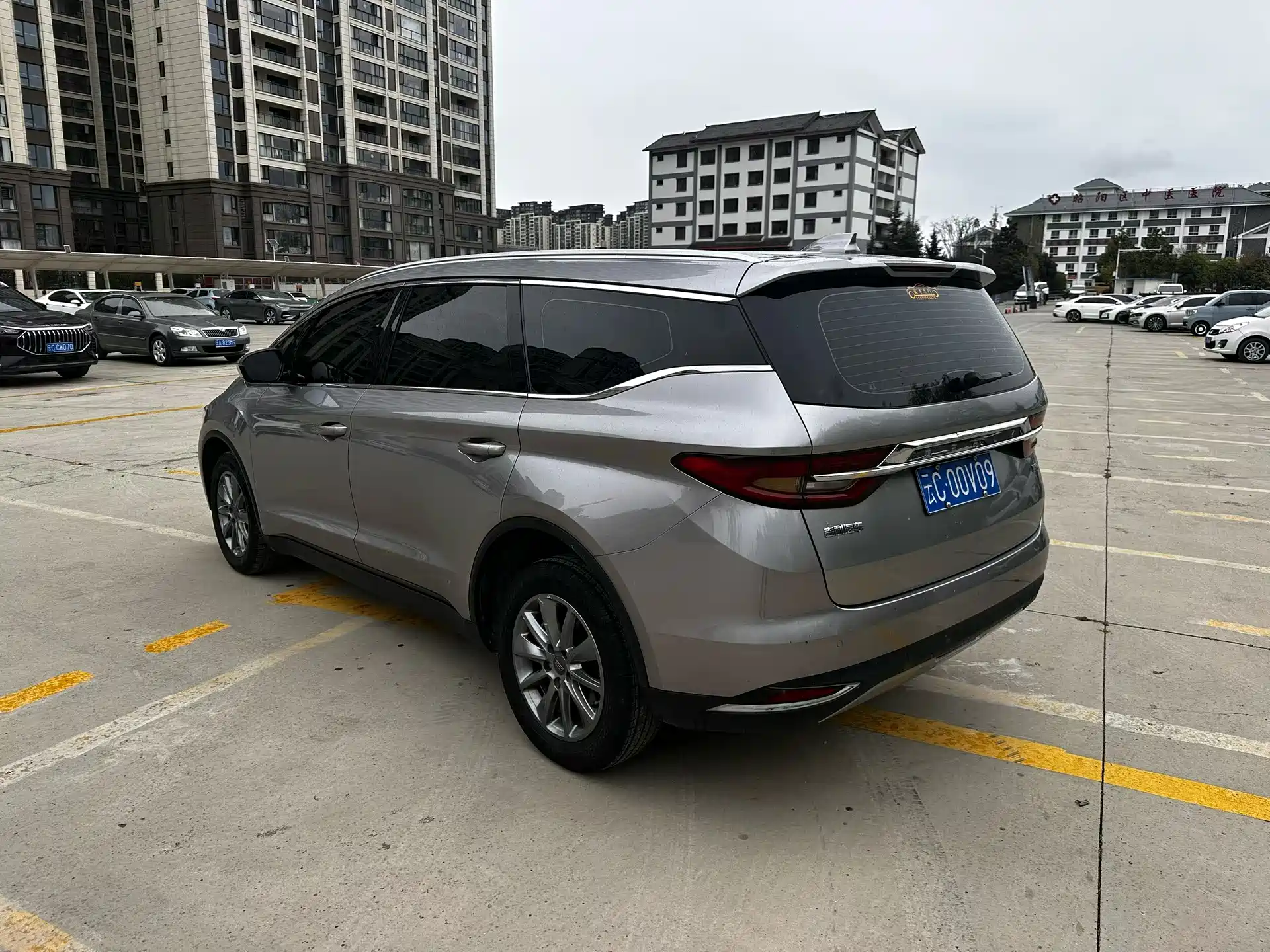 Фото 7 - Geely Jiaji