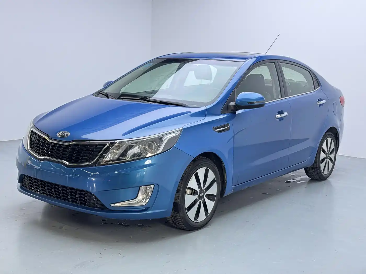 Kia K2 2012 Sedan 1.6L AT Premium Commemorative Edition