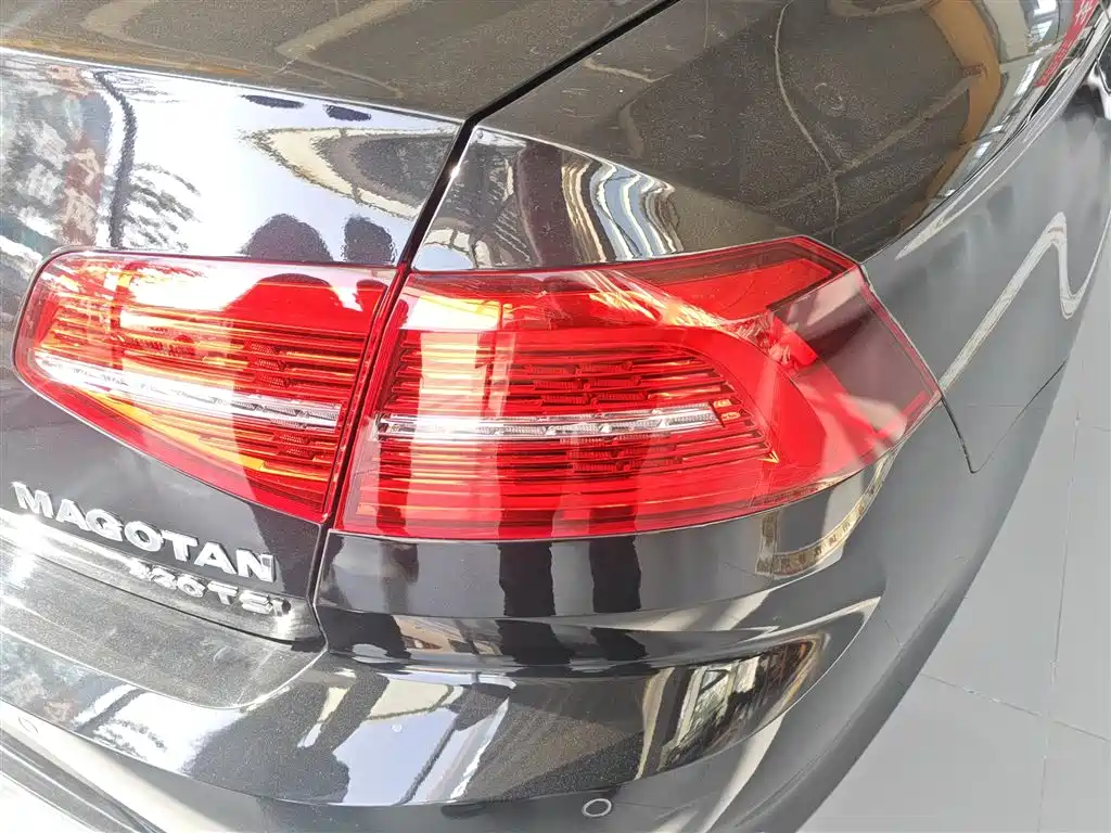 Volkswagen Magotan 2019 330TSI DSG Luxury Class China VI фото 8