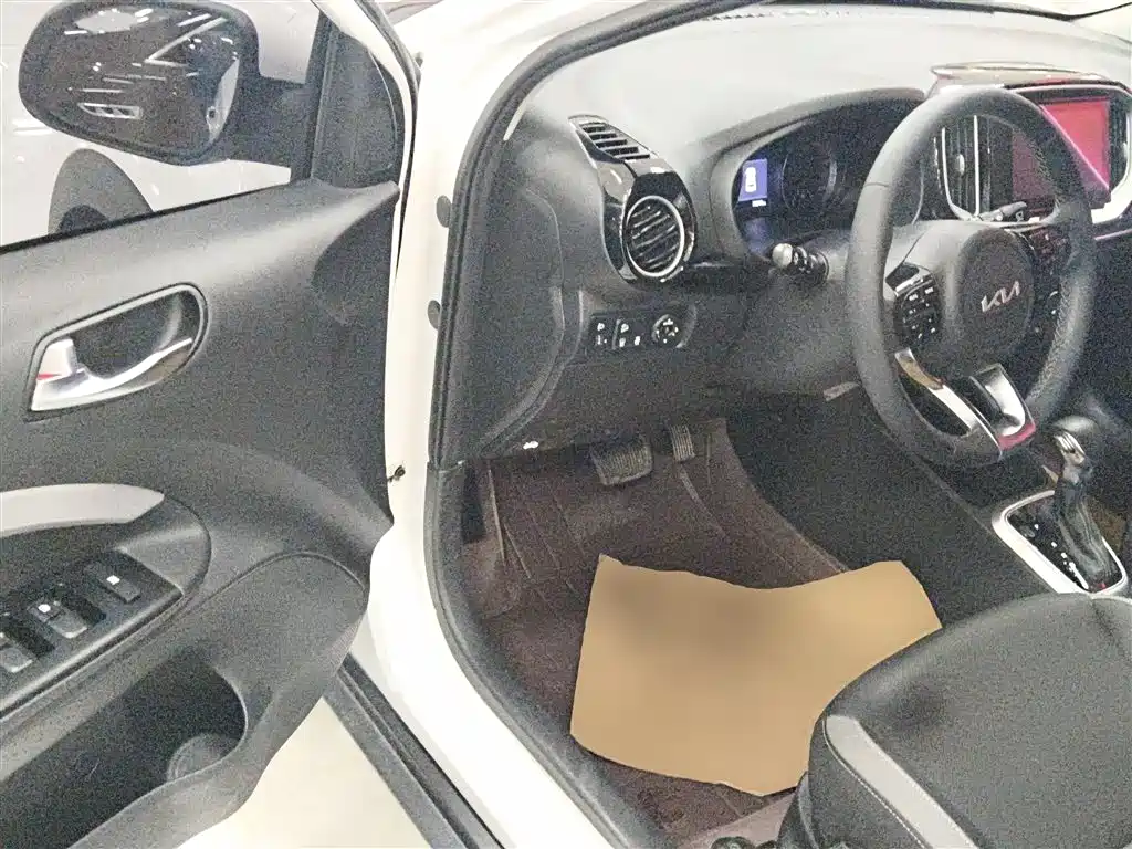 Kia KX1 2021 1.4L CVT Fun Edition фото 16