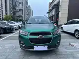 Photo 2 - Chevrolet Captiva