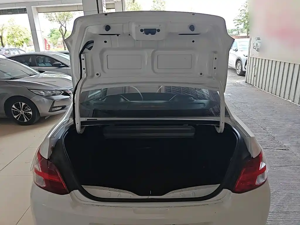 Peugeot 301 2016 2016 1.6L Auto Comfort Edition