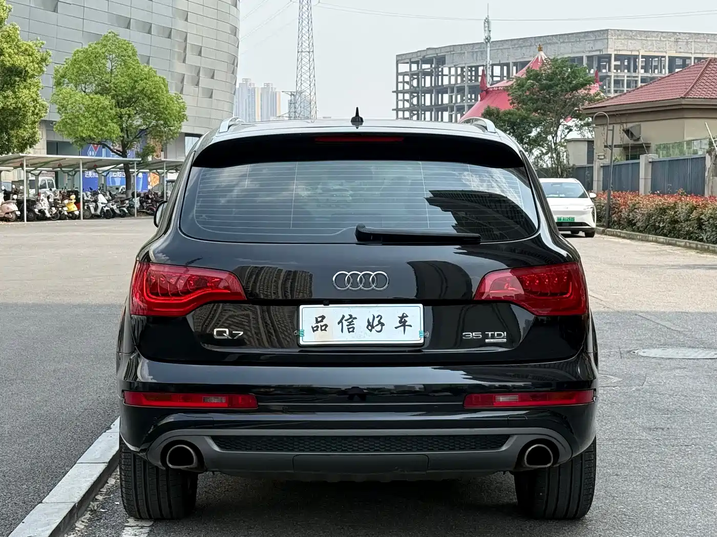 Photo 5 - Audi Q7