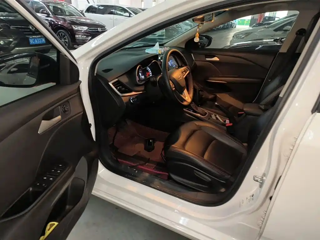 Chevrolet Monza 2020 Mild Hybrid Redline 320T Dual-Clutch Refreshing Edition фото 16