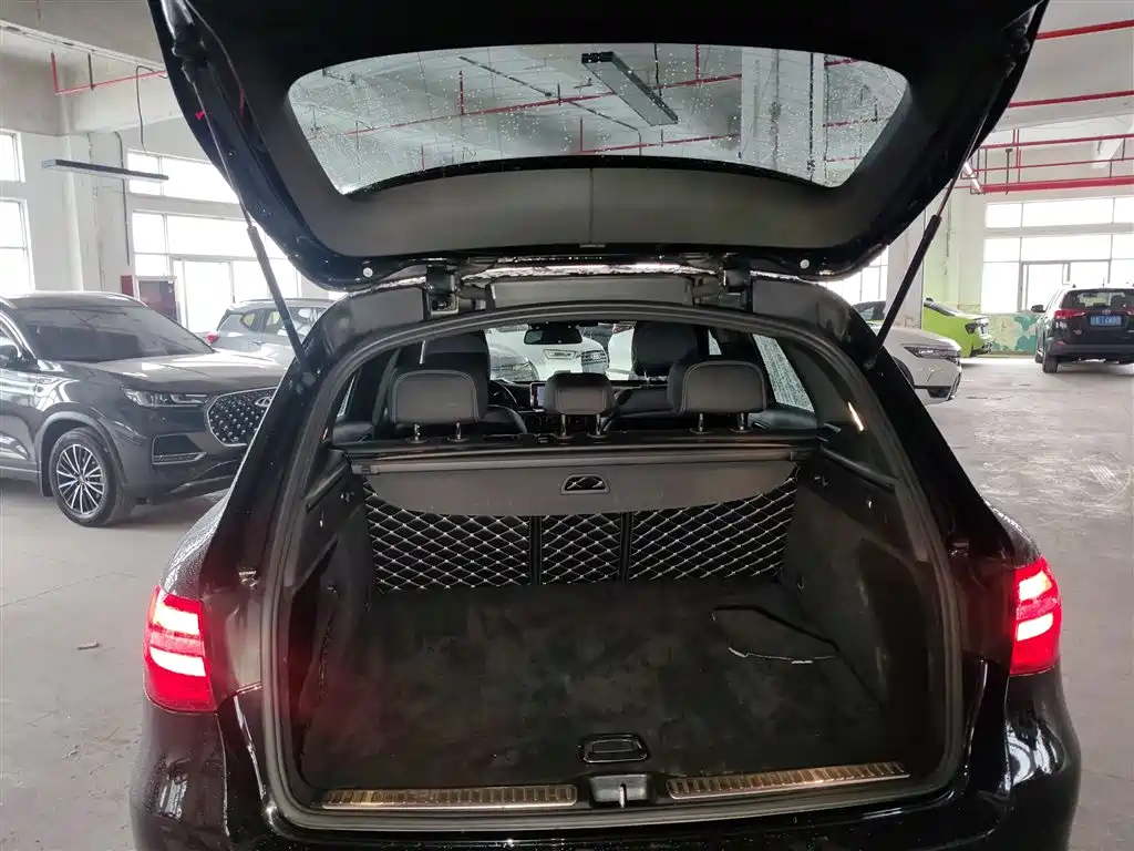 Mercedes-Benz GLC 2017 GLC 260 4MATIC Luxury фото 19