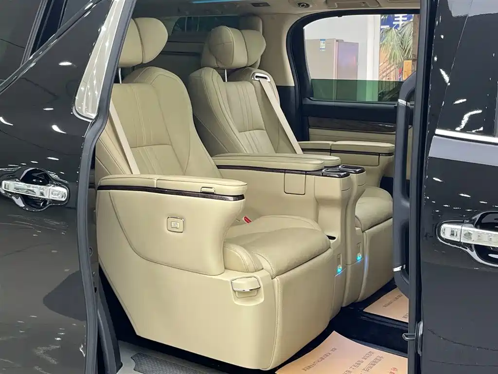 Toyota Alphard 2023 Dual Hybrid 2.5L Ultimate Gold Edition фото 12