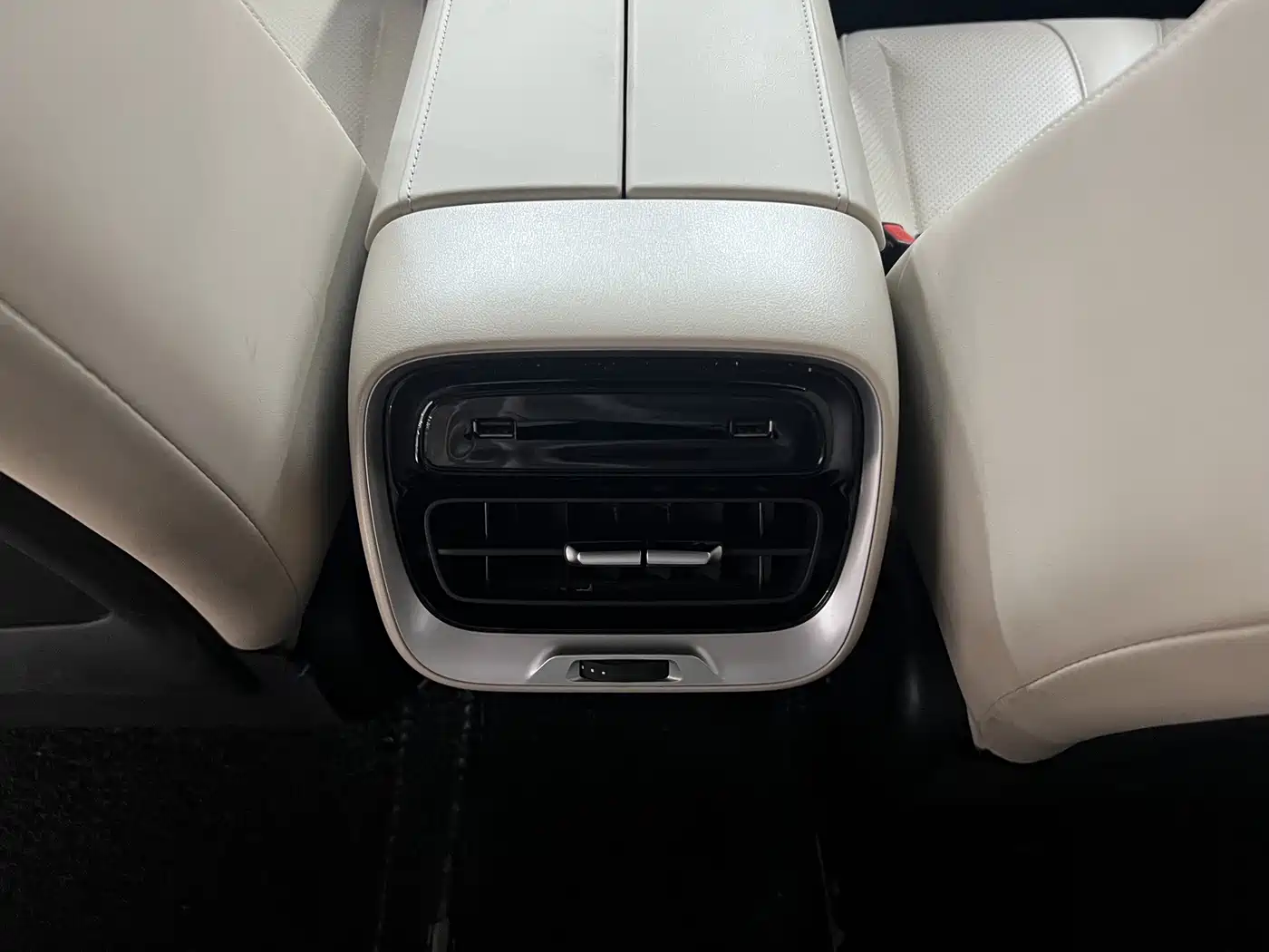 Photo 14 - XPeng P7