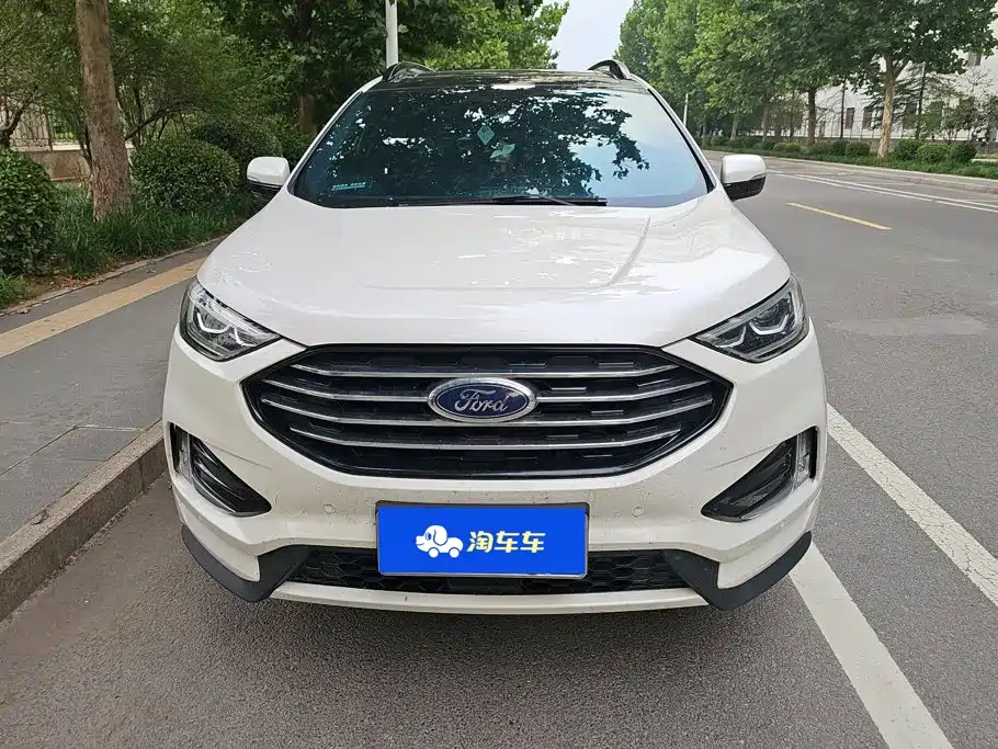 Фото 2 - Ford Edge