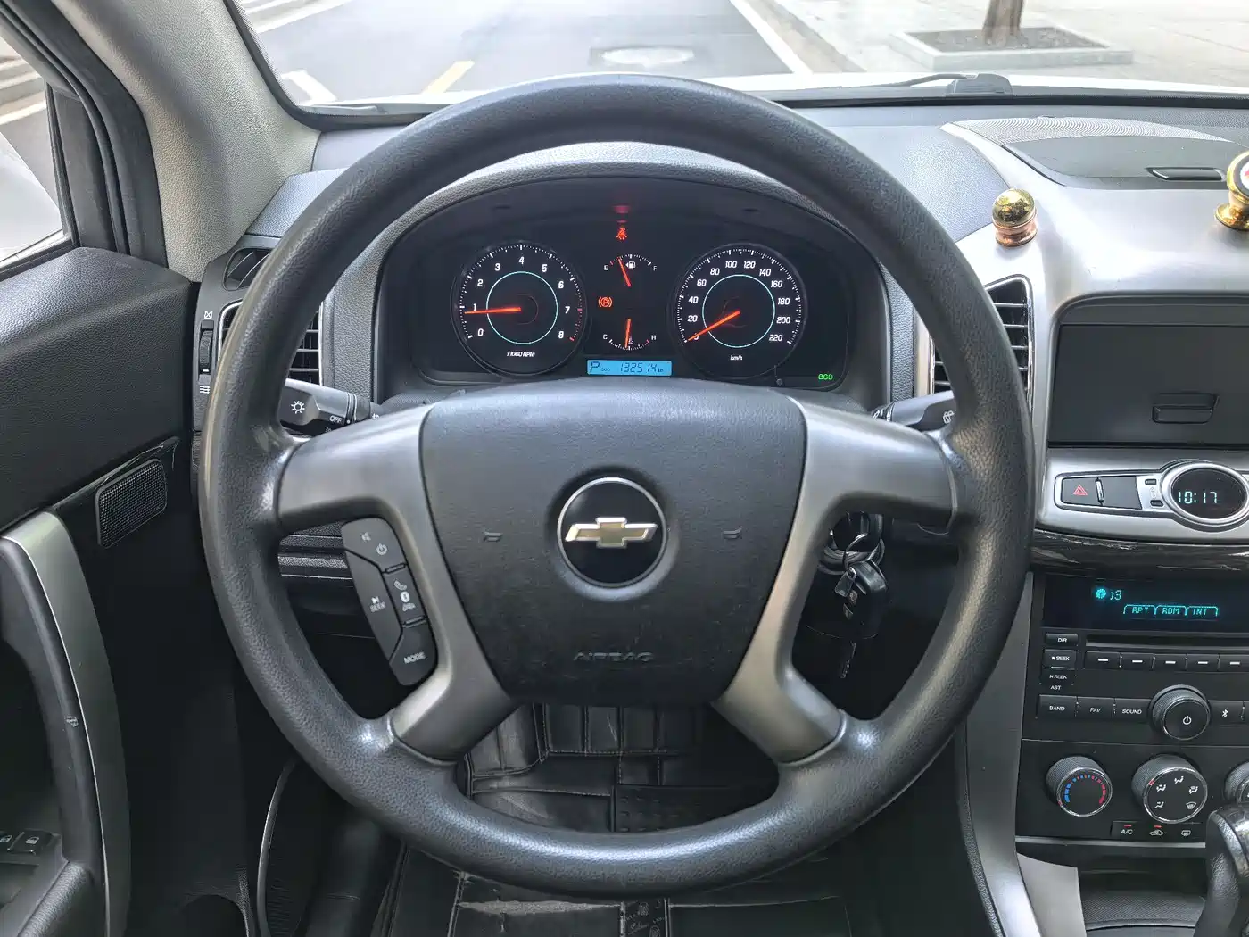 Chevrolet Captiva 2014 2.4L 2WD Urban 7-seater фото 14