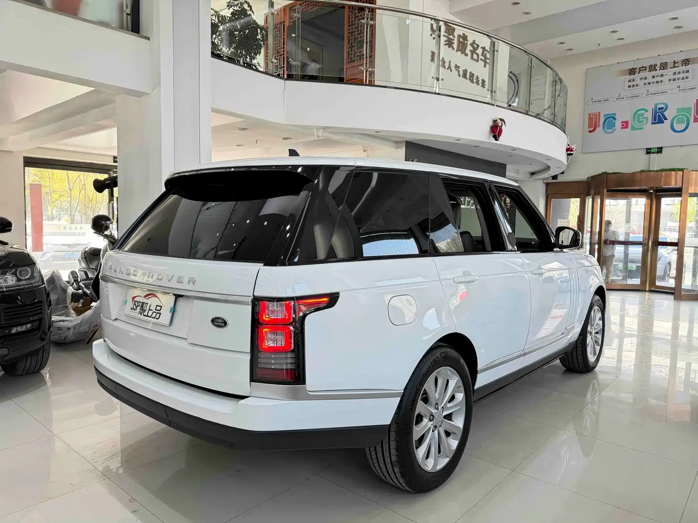 Фото 11 - Land Rover Range Rover